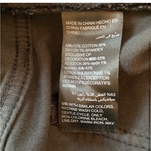 White House Black Market 5 Pocket Velvet Mid-Rise Skinny Jeans 4 SHORT - Picture 5 of 5